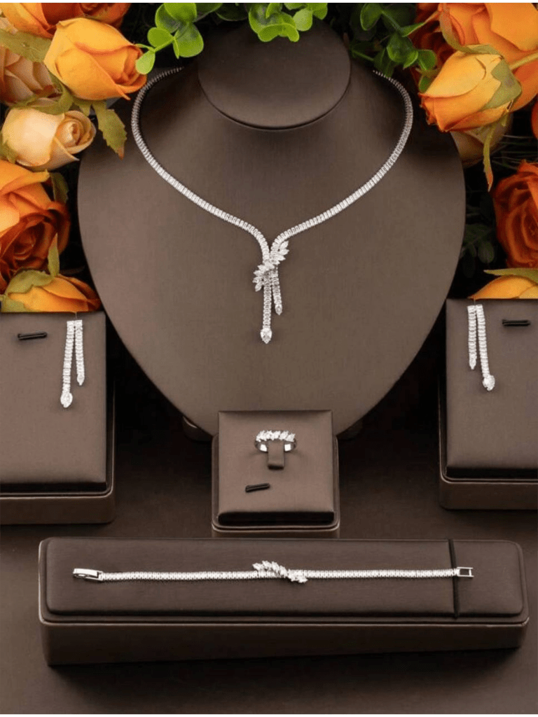 Jewelry 21- 1 Set High-Quality Luxury Elegant Cubic Zirconia Vine Design Jewelry Set, Including 1 Pair Earrings, 1 Necklace, 1 Bracelet, 1 Ring, Suitable For Wedding, Party Wear (Exclude Gift
$25